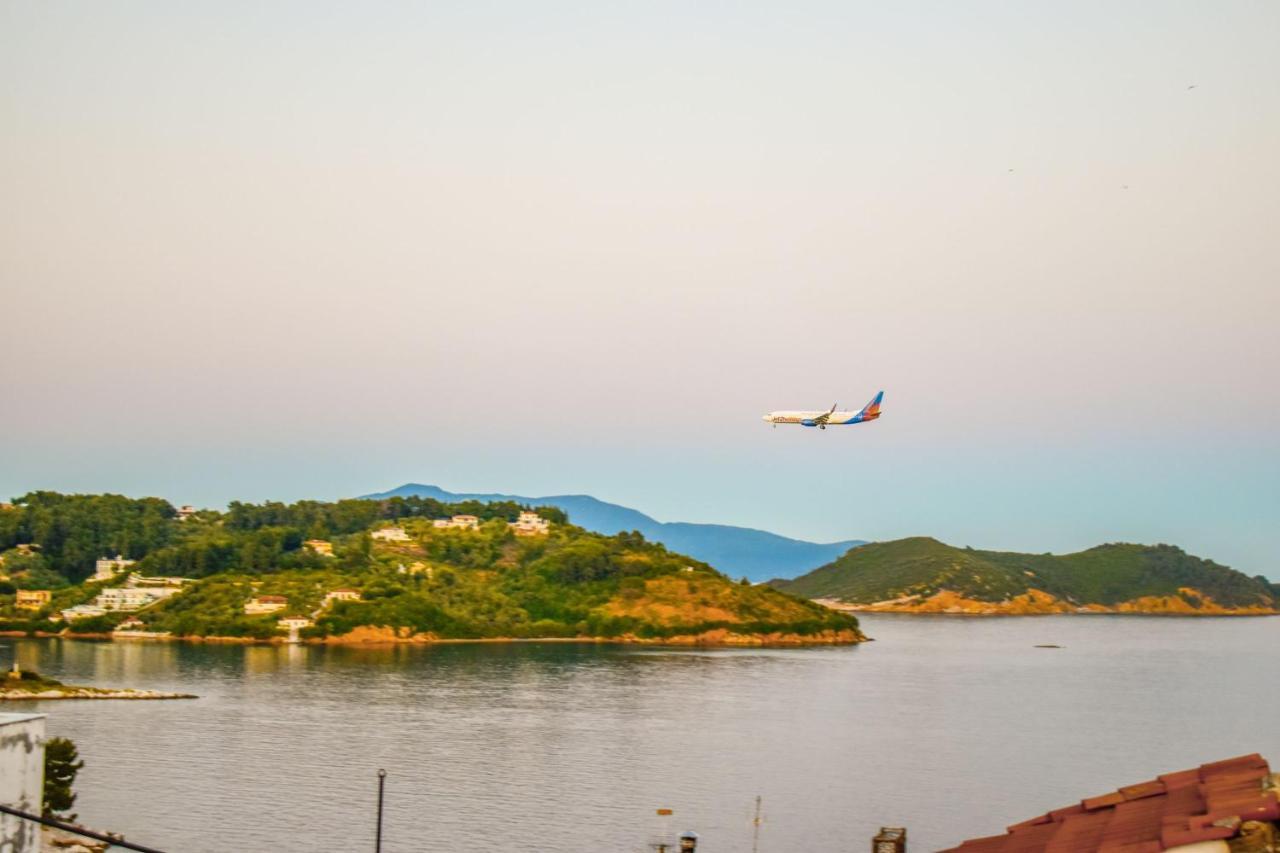La Maison Plakes Rooftop Apt Skiathos Exterior photo