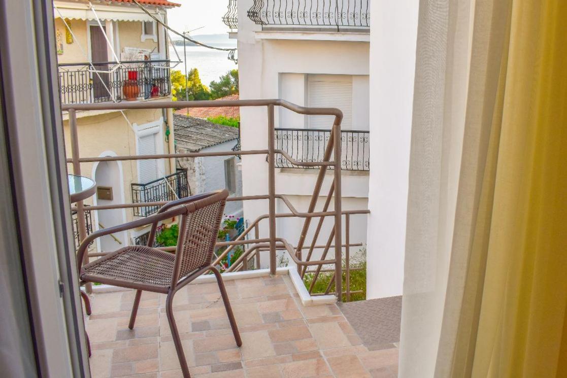 La Maison Plakes Rooftop Apt Skiathos Exterior photo