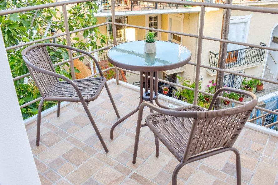 La Maison Plakes Rooftop Apt Skiathos Exterior photo